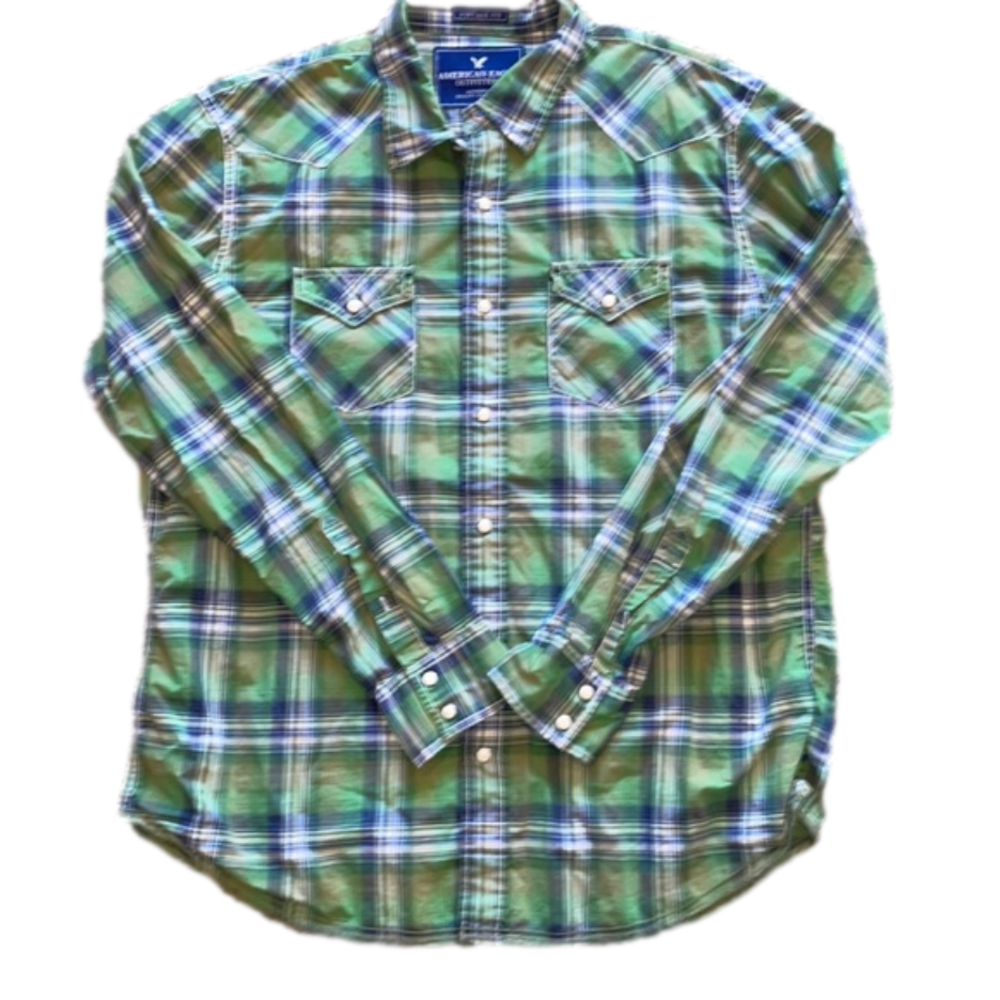 American Eagle Outfitters Green Plaid Button-Down Shirt